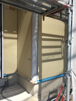 コーナーはR部材を使いました